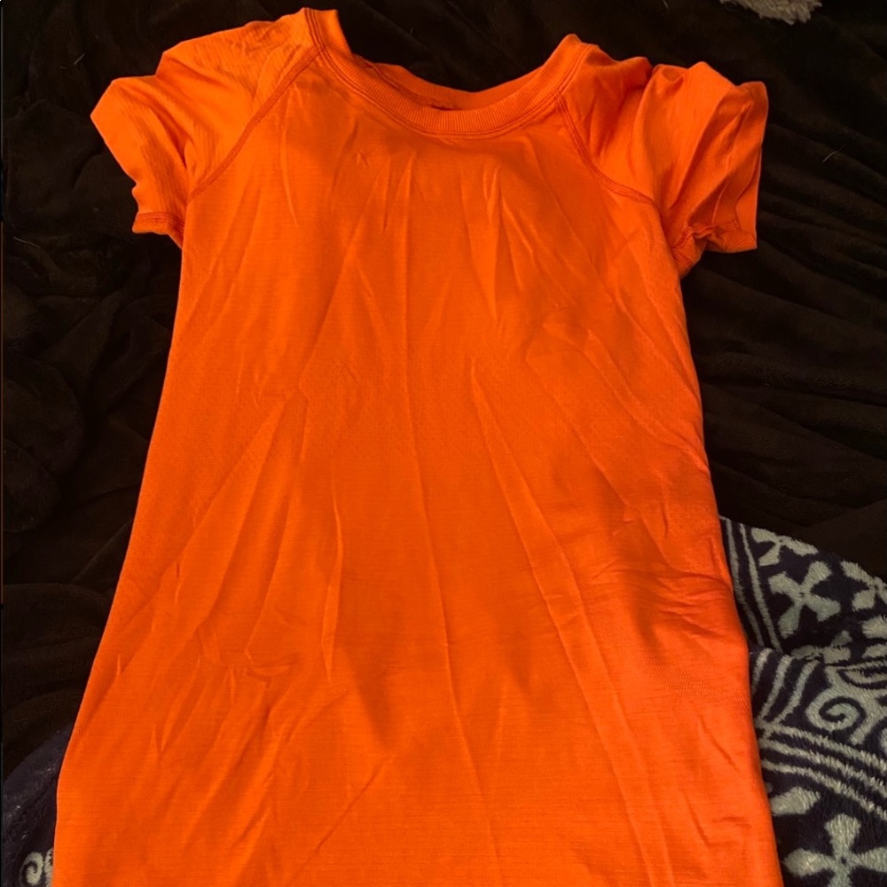 Lululemon swiftly tech shirt